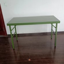 批发野战折叠钢桌部队会议桌作业桌餐桌电脑桌便携手提箱式铁皮桌