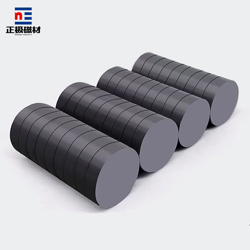 厂家铁氧体磁铁圆形圆环 普磁小吸铁石 黑色方形磁铁片冰箱贴