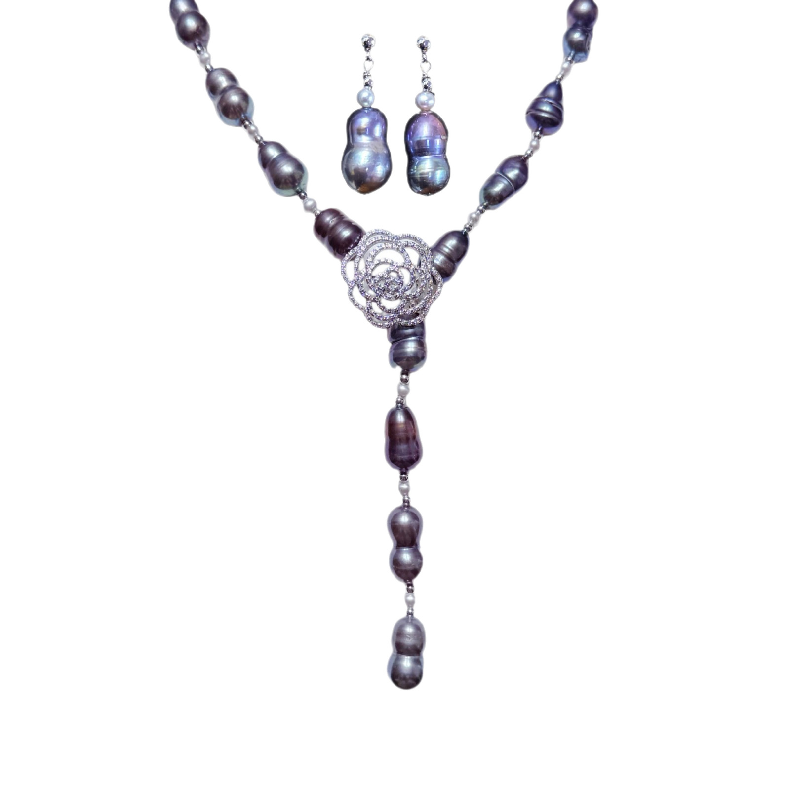 ��Ȼ��«״����˵�ˮ����ë����һ�����軨�۳�����������װ