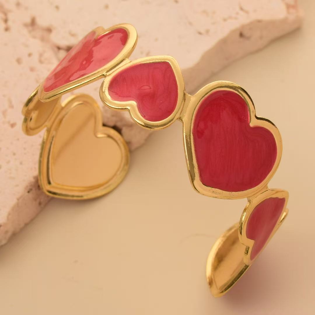 Brazalete de amor rojo
