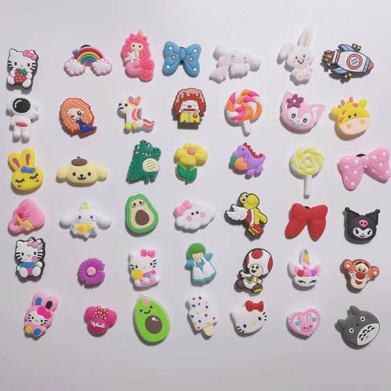Cross-border soft rubber shoe buckle croc hole shoes shoes flower mix and match set non-repetitive garden shoes diy accessories decorations