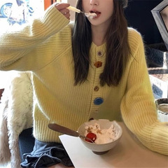 KANING小众设计彩扣宽松针织开衫女秋冬季新款慵懒风毛衣长袖外套
