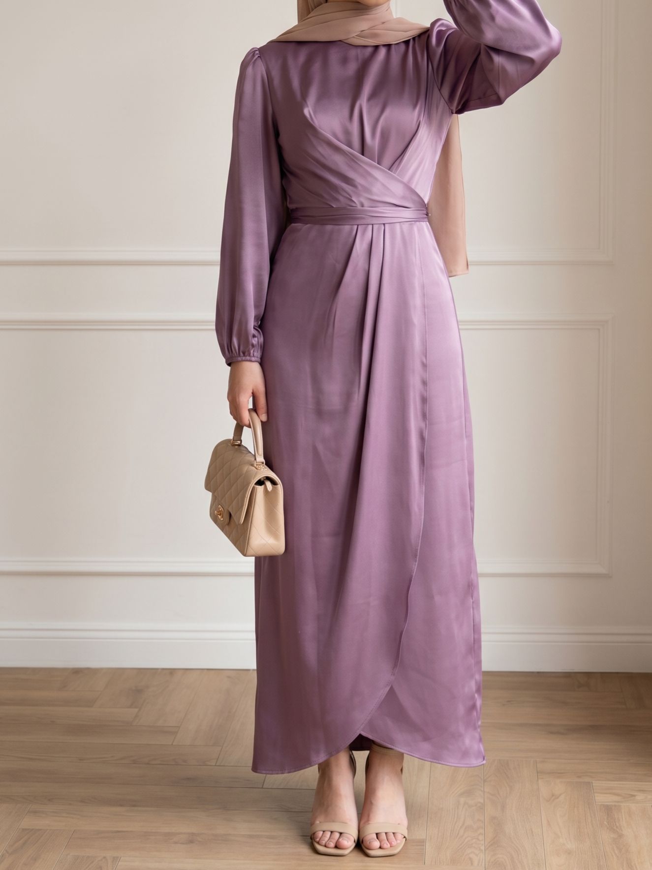 Elegantes Damen Satin Kleid Mit Laternenärmeln Und Bindegürtel_voghion.com