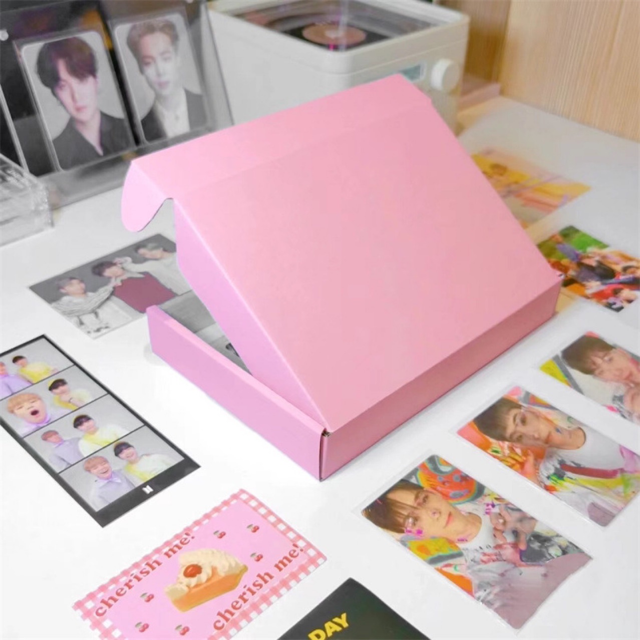Ins de alto valor caja de avión Rosa embalaje tarjeta pequeña joyería desgaste blanco caja de avión caja de regalo al por mayor