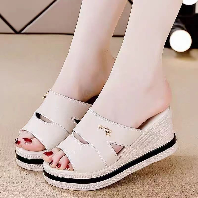 Marca de zapatillas de madres con base gruesa y suave para mujeres verano 2026 nueva moda exterior impermeable sandalias de talón