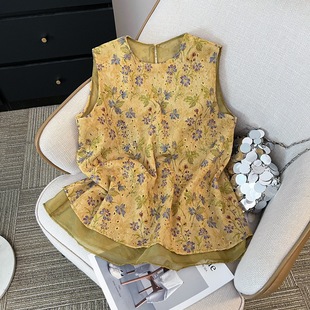 New New Chinese Style National Style Yellow Jacquard Cut Out Suspender Women's 2025 Summer Retro Floral Vest European and American Polyester