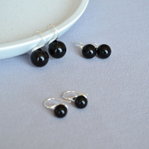 Japanese and Korean niche design retro personalized silver black onyx minimalist cool temperament high-heeled shoes earrings earring for women