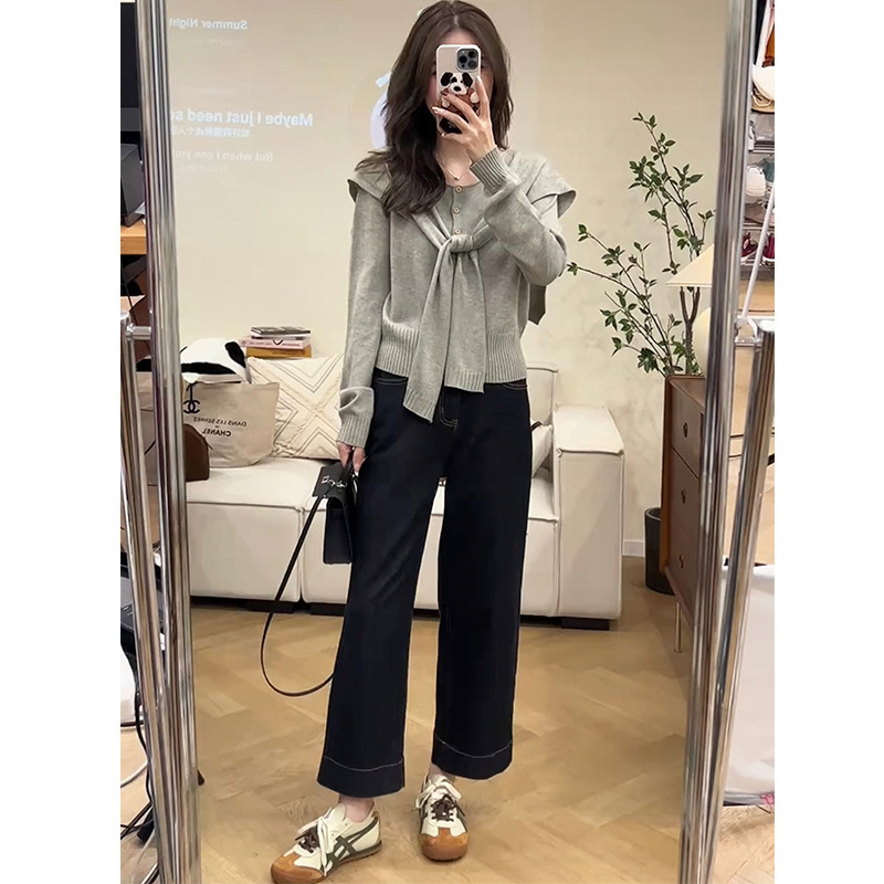 一整套入秋穿搭设计感时尚披肩针织上衣女直筒显瘦九分牛仔裤套装|undefined