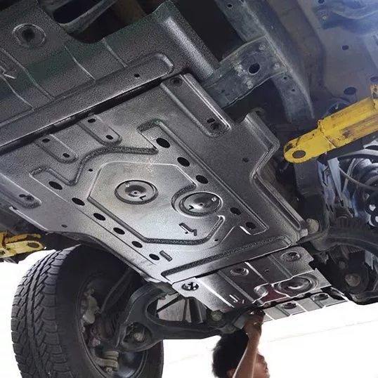 Beijing BJ40C/BJ40PLUS Blade Hero Hero Hero Water Tank Engine Finals Defense Panel Off-Road Modification