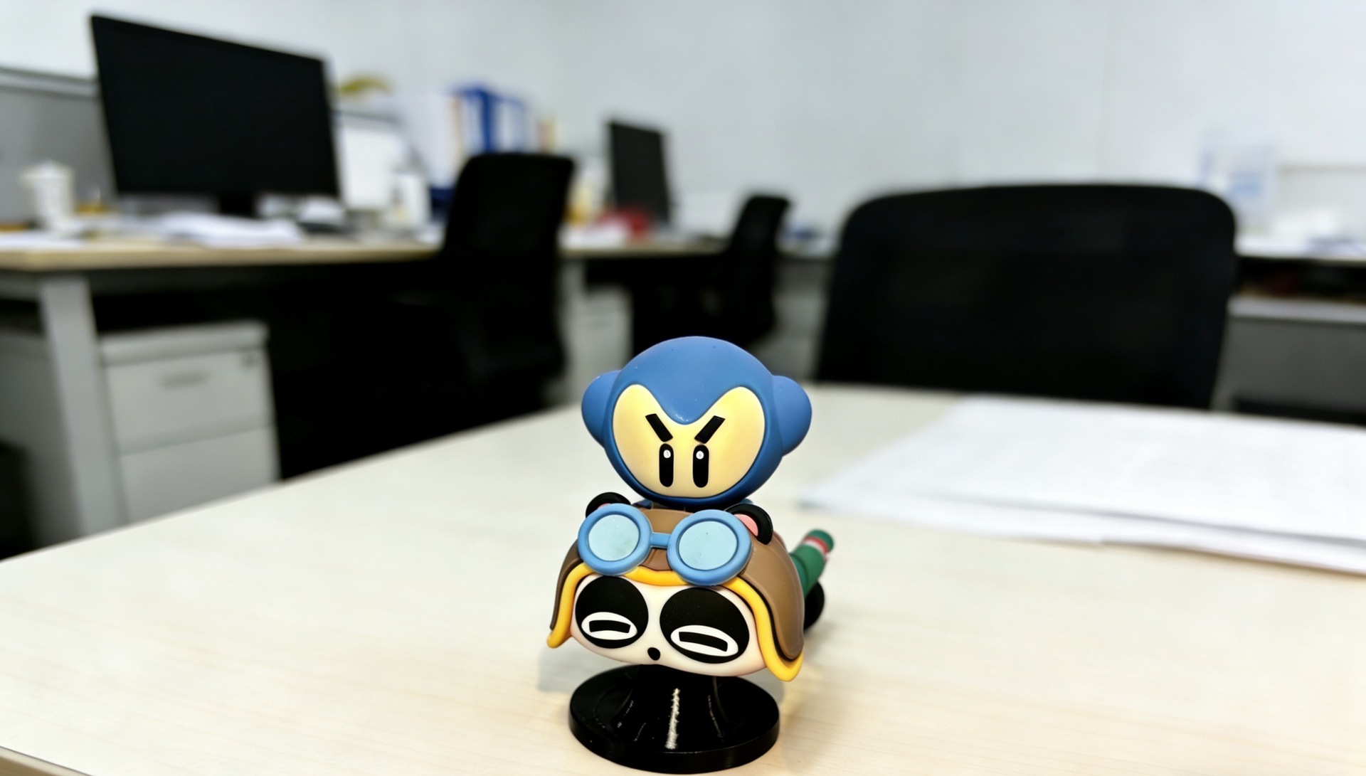 In-Stock New Retro Racing Kart Panda G3 Car Interior Decoration Rotating Ornament for Car Dashboard