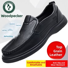 啄木鸟皮鞋男士夏季透气真皮软底男士休闲拖鞋中老年人老爸空心凉