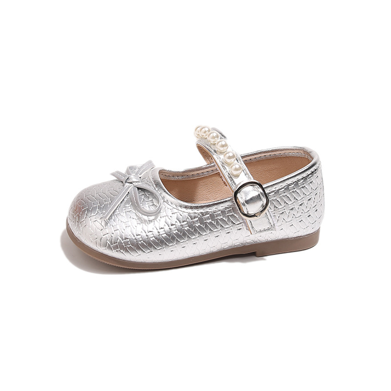 Zapatos de cuero de niñas 2026 primavera y otoño nuevos zapatos de moda infantil Pearl Princess arco dulce zapatos de suela suave image 8