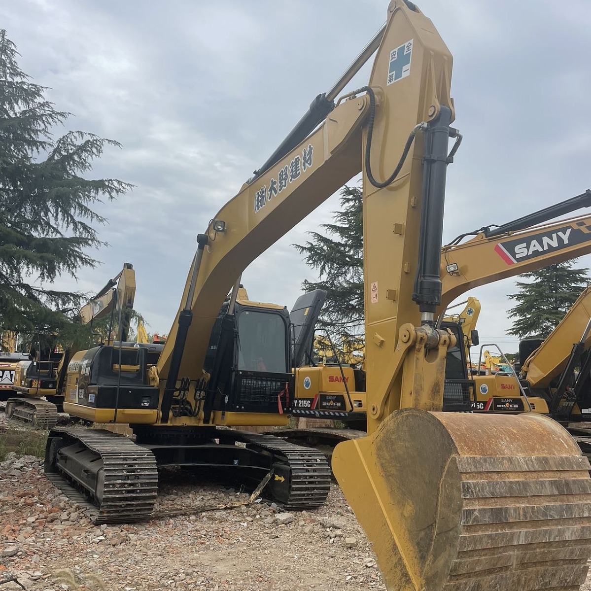 Excavadora CAT323D de segunda mano Exportación de suministro de empresas de comercio exterior