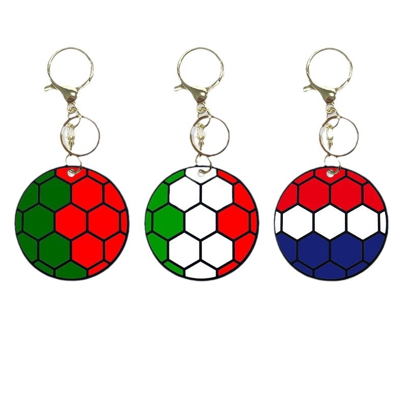 Amazon venta caliente de fútbol deportivo llavero colgante material de silicona bolsas de fútbol de dibujos animados decoración llave de regalo image 6