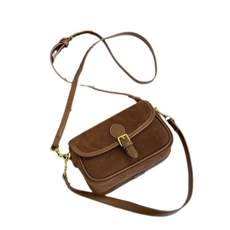 Tendencia de moda bolso de silla esmerilado mujer 2024 otoño e invierno nuevo estilo retro casual bolso de hombro pequeño de alta gama