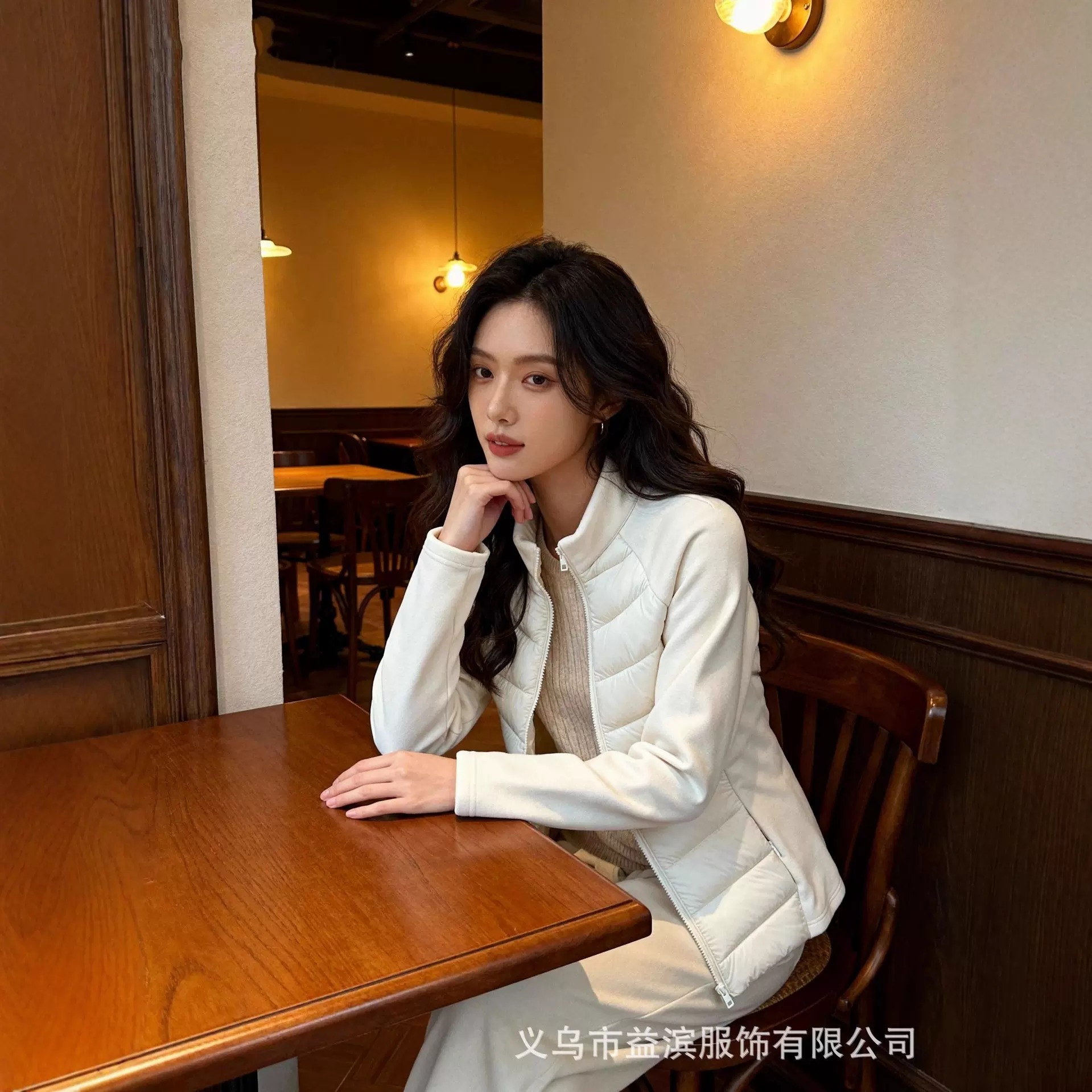 秋冬新款运动保暖女士防风立领修身显瘦轻薄棉服户外跑步加厚外套