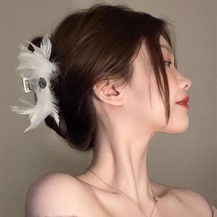 ����ins�L��ëץ�AŮ�r�Bë��̖�l�A�ɚ�lץ���X����Ů���~�A�