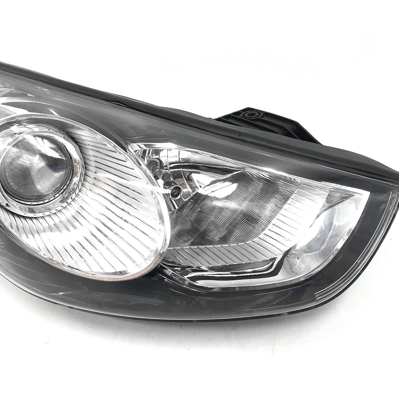 Applicable to 09-12 Beijing Hyundai iX35 headlight assembly old iX35 headlight head lighting original