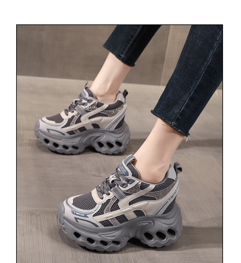 Giày sneaker nữ đế dày phong cách bố bỉm lỗ thoáng khí, tăng chiều cao 12 cm — màu nâu chi tiết 12