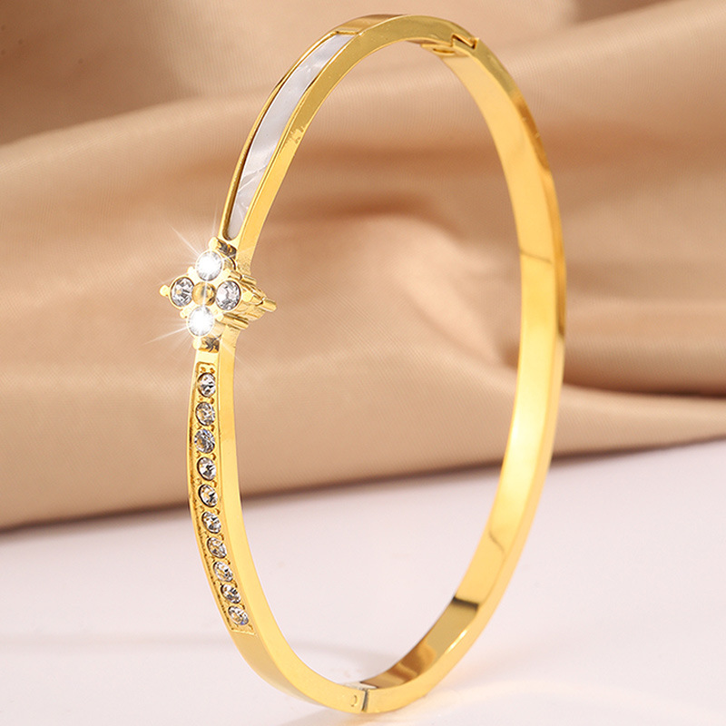 Brazalete de acero inoxidable para mujeres, brazalete de diamante floral, diseño exquisito, joyas de lujo ligero, brazalete universal.