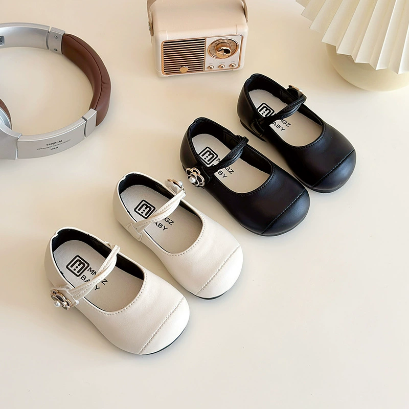Детская обувь принцессы 2025 новая весна и осень для девочек на липучке кожаные туфли для маленьких девочек на мягкой подошве