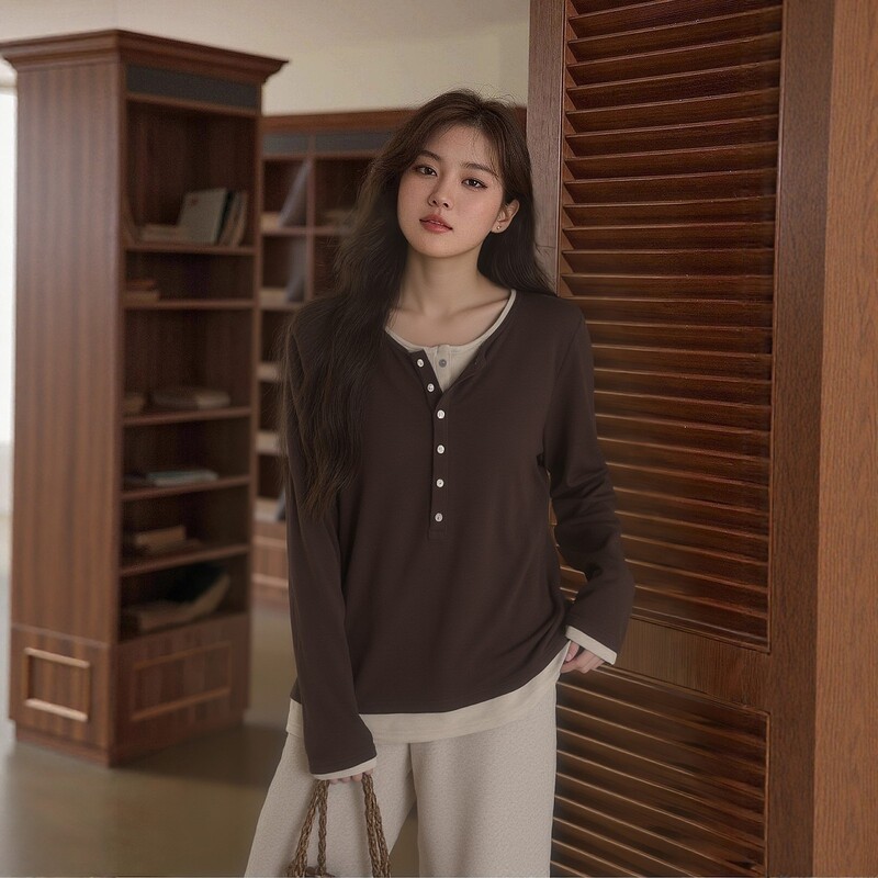 Plus-Size Women's Color-Blocked Faux Two-Piece Base T-Shirt, Early Spring New Style, Slim Fit, Regular Shoulder, Long-Sleeve Top 3621