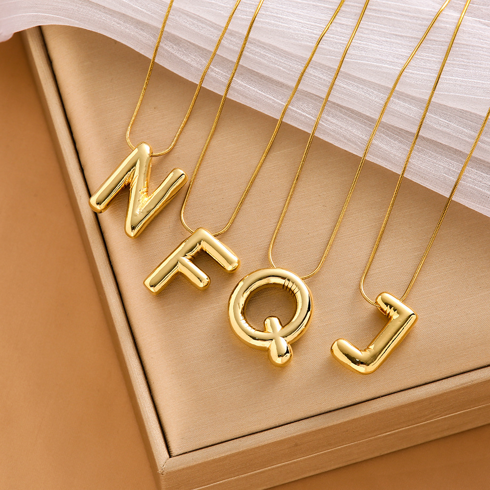 Letter Pattern Women's Gender Wholesale Jewelry Elegant Letter Titanium Steel Pendant Necklace