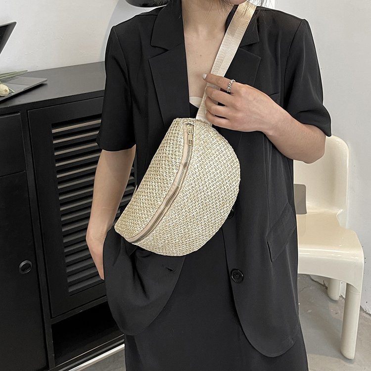 Fashionable one-shoulder bag