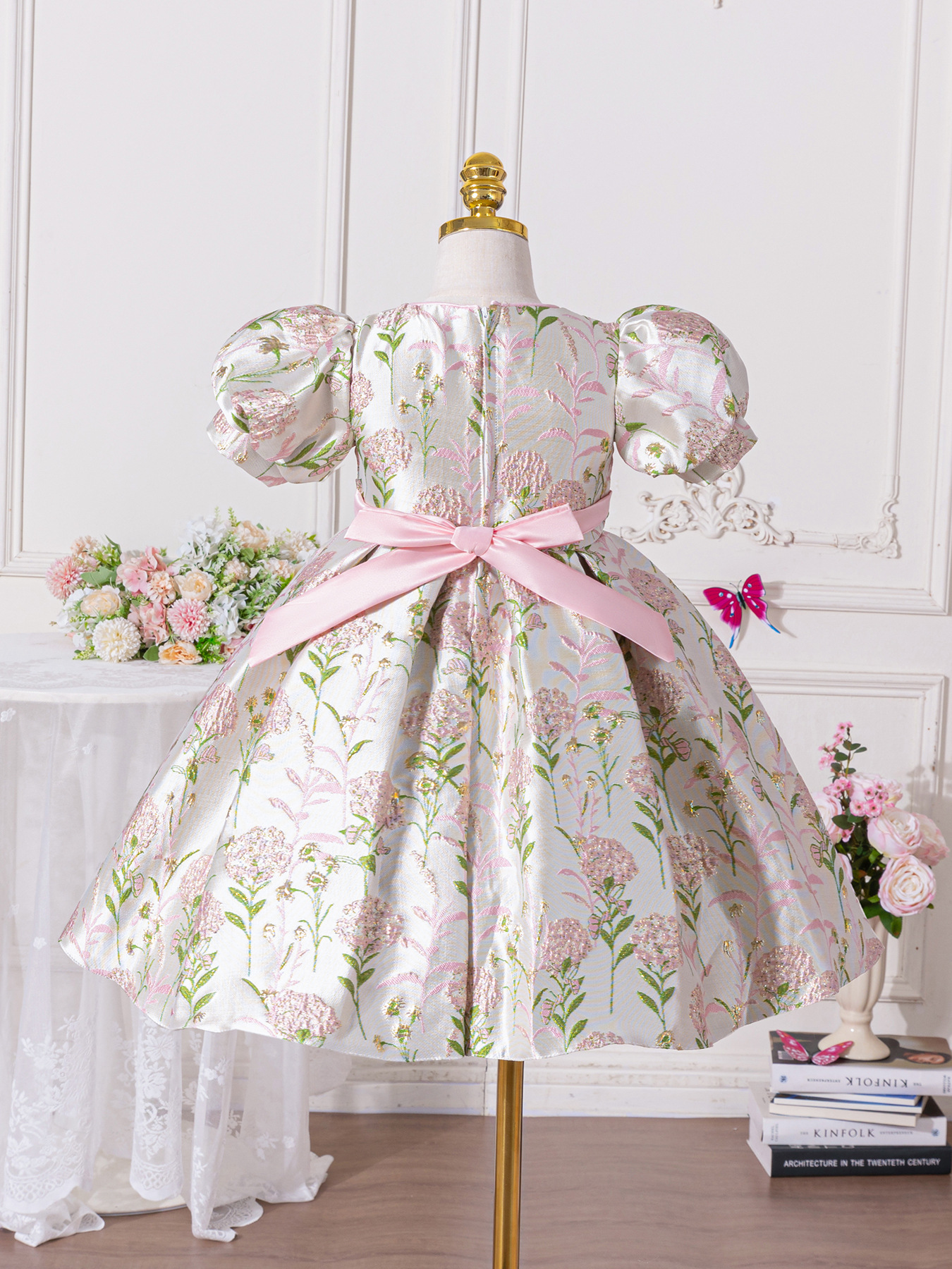 Children's cloth, small princess costume, evening dress, flowered 4