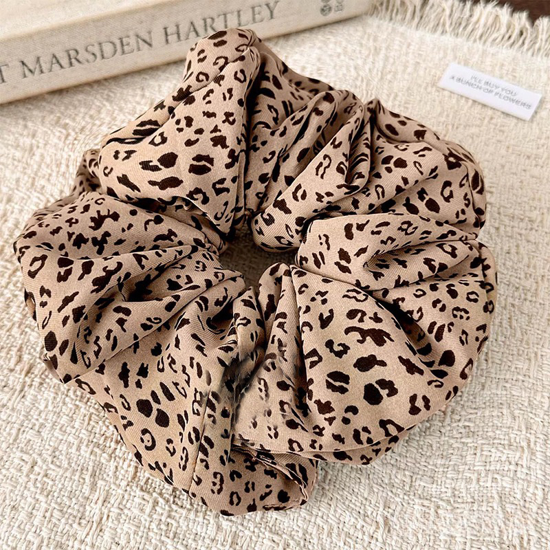 048【Light Coffee】Колечко-сосиска с леопардовым принтом 16СМ