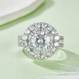 S925银镀18K白金圆形莫桑钻女戒8.0mm/2.0CT