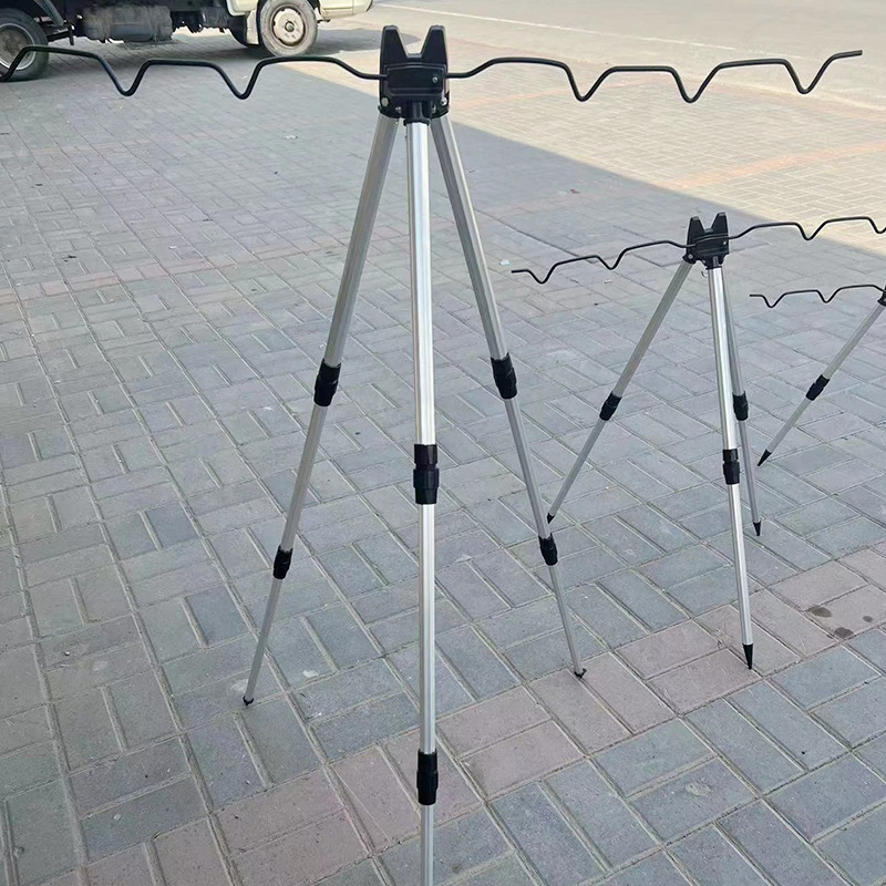 Aluminum alloy gunstand base for long-range casting pole triangular rod holder, extendable and adjustable pole rod holder