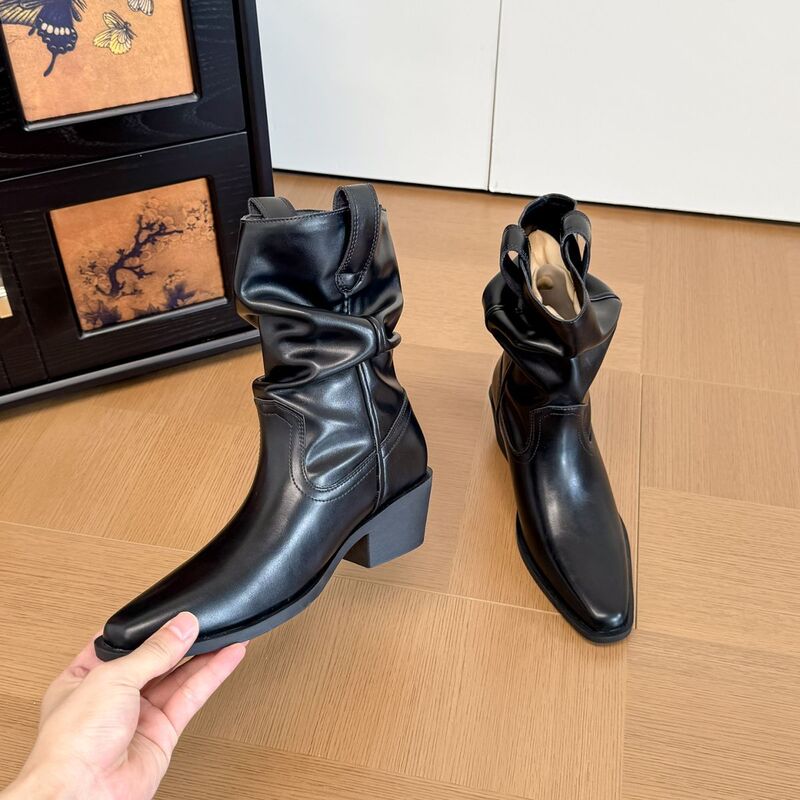 Plus-Size Short Boots with a Wasteland Style, Color-Washed Pleated Slouch Boots, New Retro Chunky Heel Thigh-High Boots for Wide Calves, Fat mm Thick-Leg Martin Boots