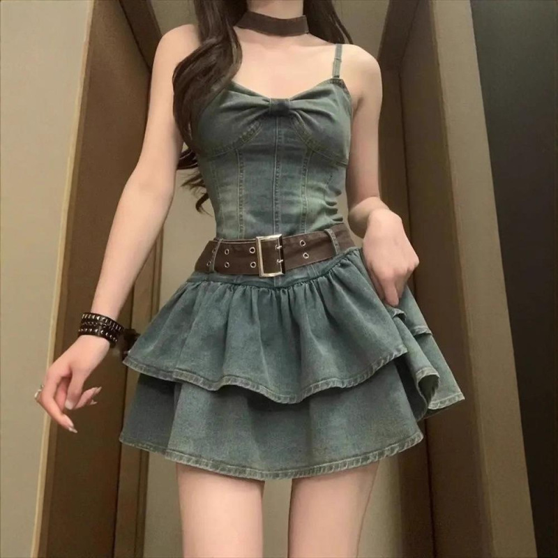 Sweet and Spicy Girl Denim Strapless Dress for Women, Summer American Style Runaway Princess Cake Dress, Waist-Cinching Puffy Skirt Sweet and Spicy Girl Denim Strapless Dress for Women, Summer American Style Runaway Princess Cake Dress, Waist-Cinching Puffy Skirt