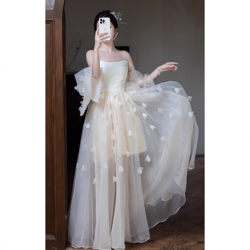 Champagne-Colored French-Style Light Wedding Dress for Brides, 2026 New Model, High-Quality Texture, Petite-Sized Formal Dress, Strapless Gown