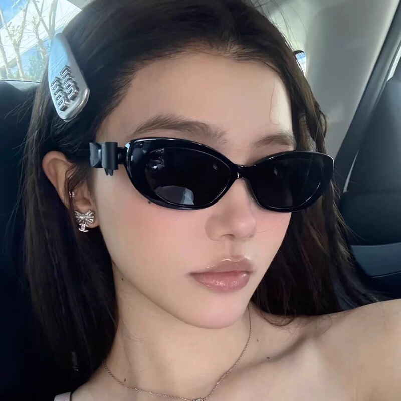 2025 New Cat-Eye Sunglasses, Small Fragrant Leather Bow Sunglasses, Women's Cat-Eye Narrow Frame, Korean Style High-End