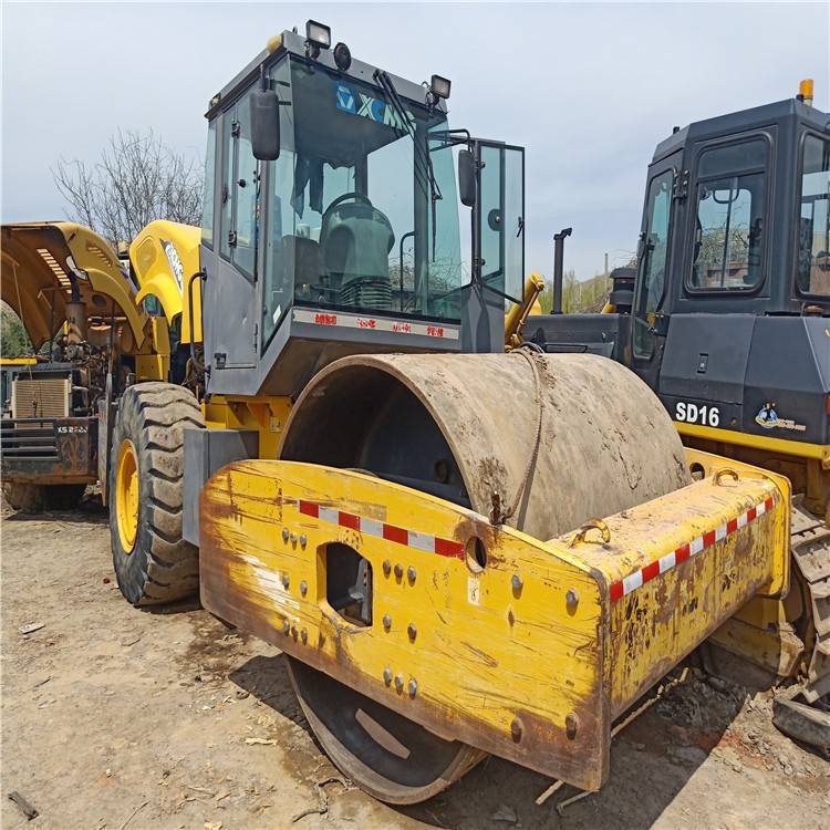 旧二手徐工22吨震动压路机