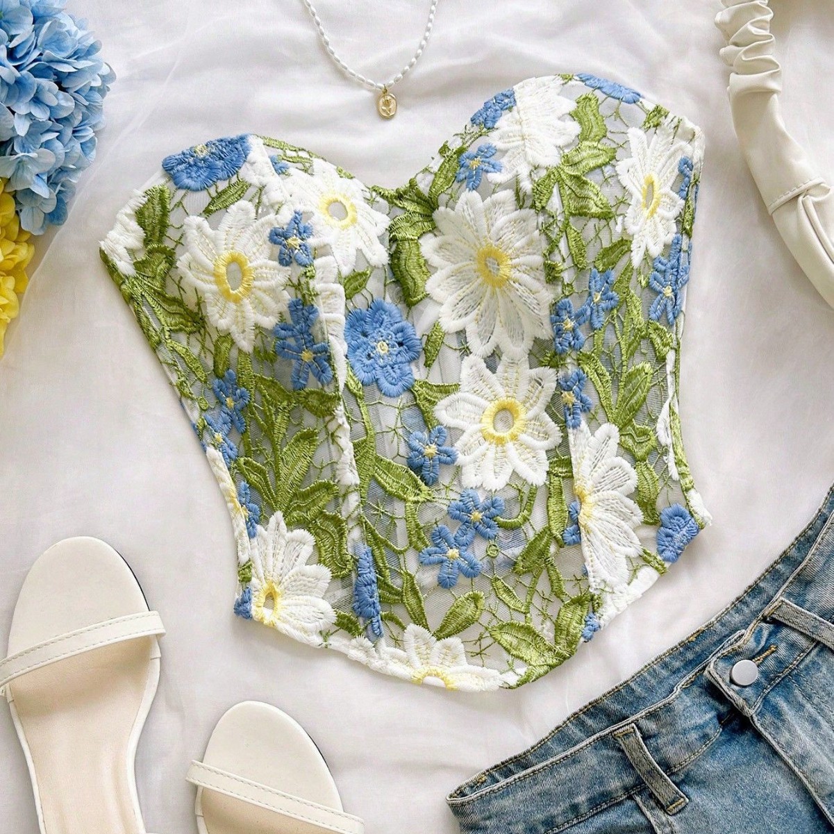 1 blusa de corsé en forma de corazón bordada con malla de malla de mujer y flores con hueso de pescado atado en la parte trasera image 1