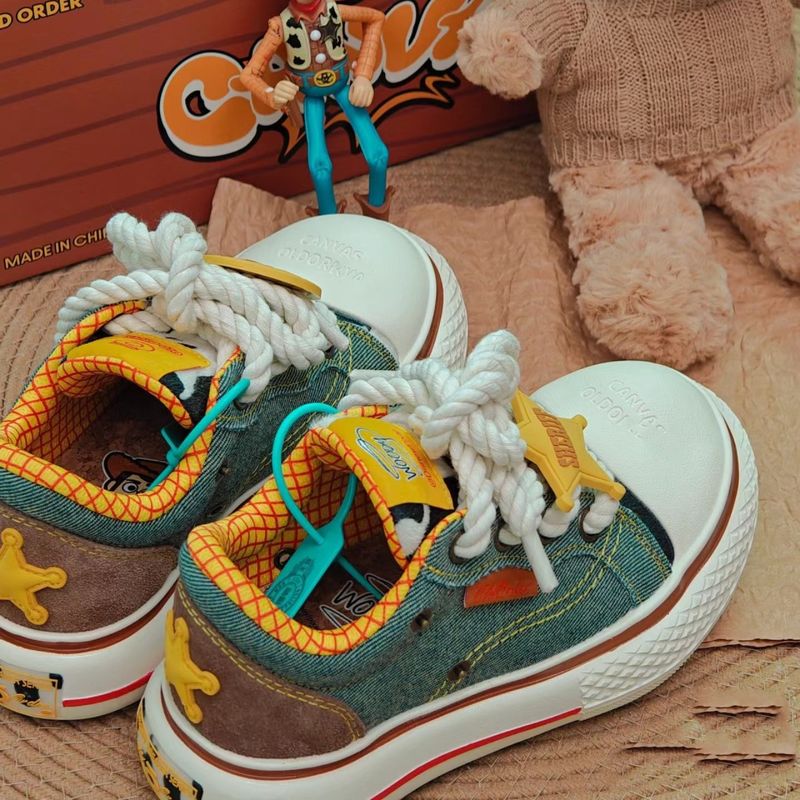 広州既製品共同ブランドミッキービッグヘッドシューズキャンバスシューズウッディカラー厚底高さ増加カジュアルシューズカップル同じスタイル|undefined