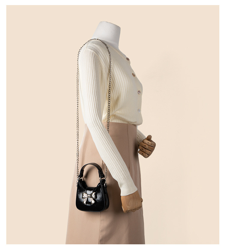 Sac à bandoulière d'été polyvalent, sac à chaîne noir, style moto à la mode Bow, style doux et épicé, sens haut de gamme pour femmes, niche_voghion.com