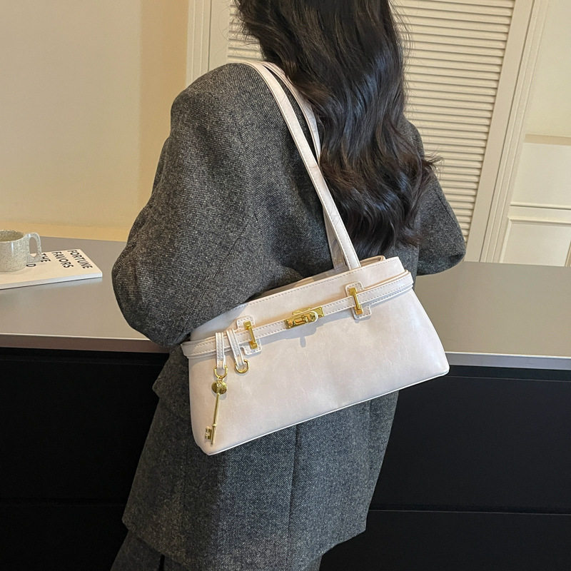Túi tote nữ quai đeo vai dáng ngang cỡ lớn , chất liệu PU mềm, đựng được nhiều đồ — Gạo trắng, Rượu vang đỏ, màu cà phê, màu nâu chi tiết 26