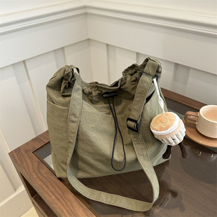 Capacious waterproof nylon one-shoulder bag, travel bag, shoulder bag, drawstring