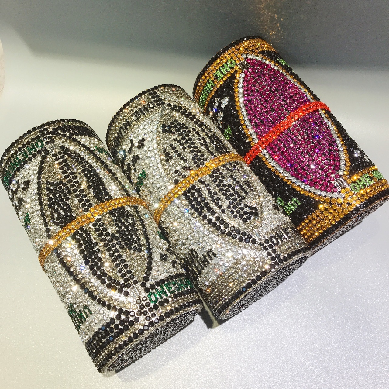 Nuevo rollo de bolsas de cristal de dólar bolsas de mano de banquete de diamantes cilíndricas bolsas de cena de metal