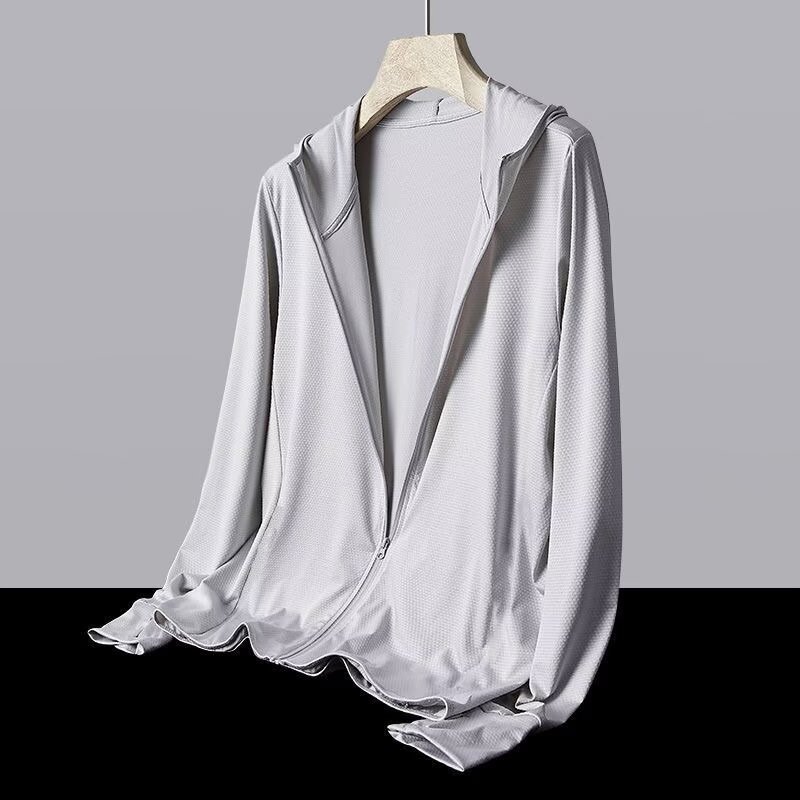 En verano, la misma ropa de protección solar para hombres y mujeres, ropa de protección solar transpirable de seda de hielo, camisa de cardigan de manga larga, salida de chaqueta para parejas