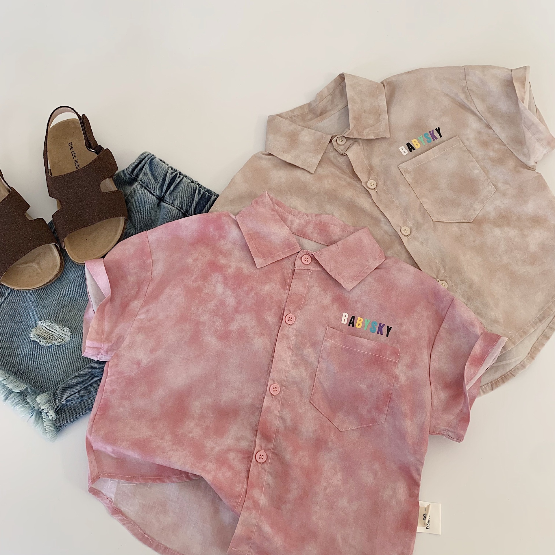 Camisa de manga corta para niños Maibao estilo fino de verano 2025 nueva camisa para niños teñido anudado top de verano para niños