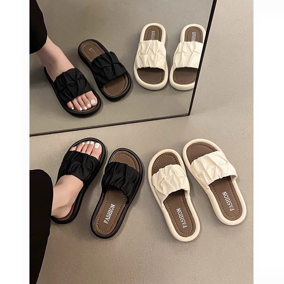 French High-end Thick Bottom Slippers Women's Summer Outer Wear Fashionable 2025 New Flat Non-slip Casual Sandals