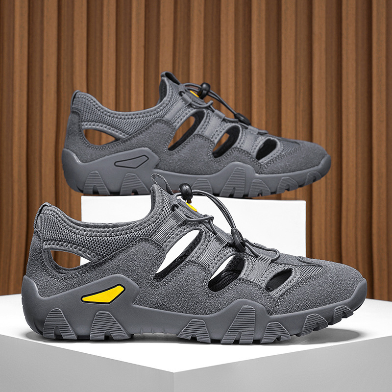 Sandalias para hombres de verano nuevos zapatos deportivos respirables huecos para hombres con suela suave y cómodos zapatos de playa al aire libre para hombres