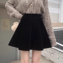 大码胖mm黑色金丝绒半身裙女秋冬新款高腰防走光蓬蓬a字短裙伞裙