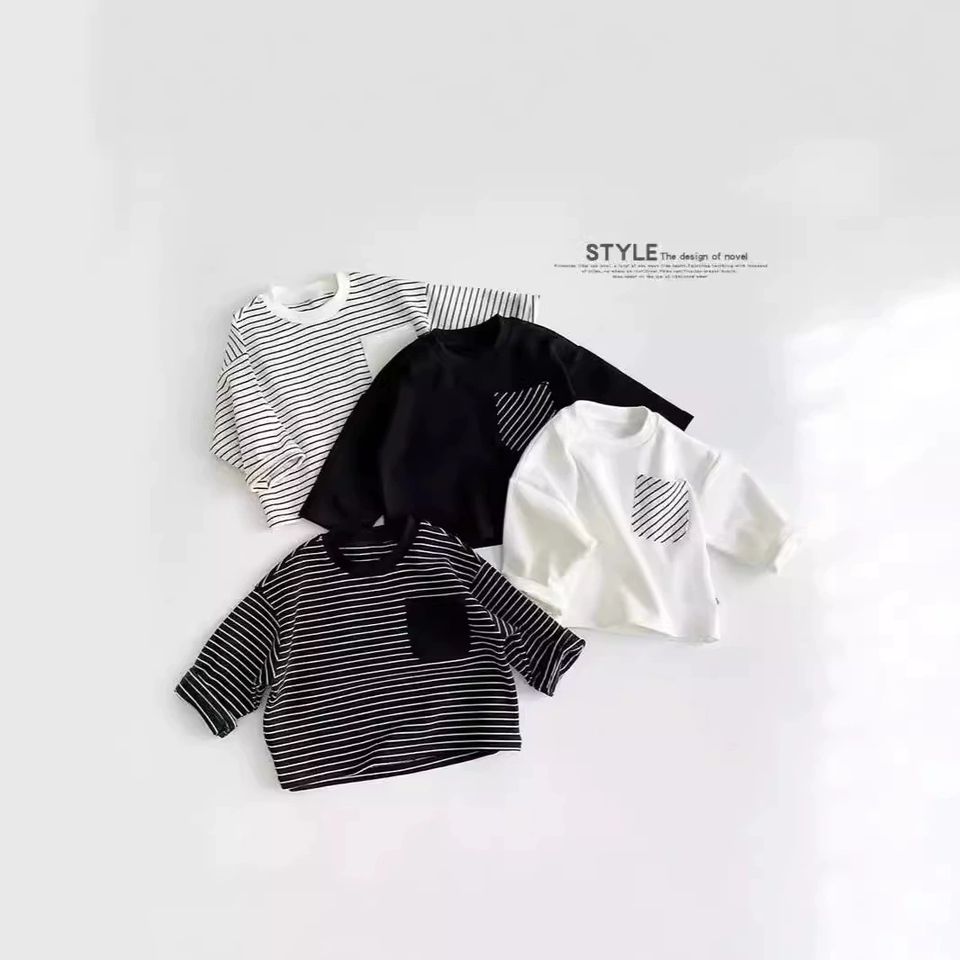 Детская хлопчатобумажная полосатая нижняя рубашка 2025 корейская весна и осень новые мужские и женские дети дикие футболки с длинными рукавами