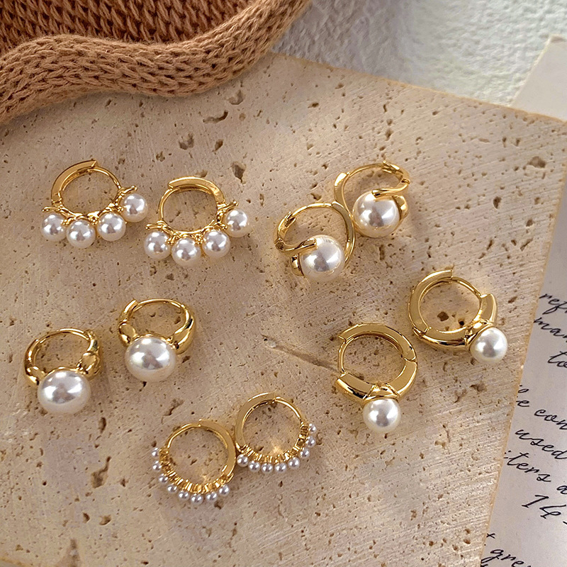 Imitation Pearl, Copper Material 1 Pair Retro Lady Geometric Plating Imitation Pearl Copper Earrings